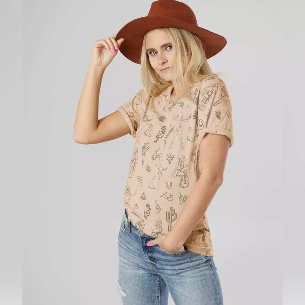 American HWY Cowgirl All Over Graphic TEE Size MED
